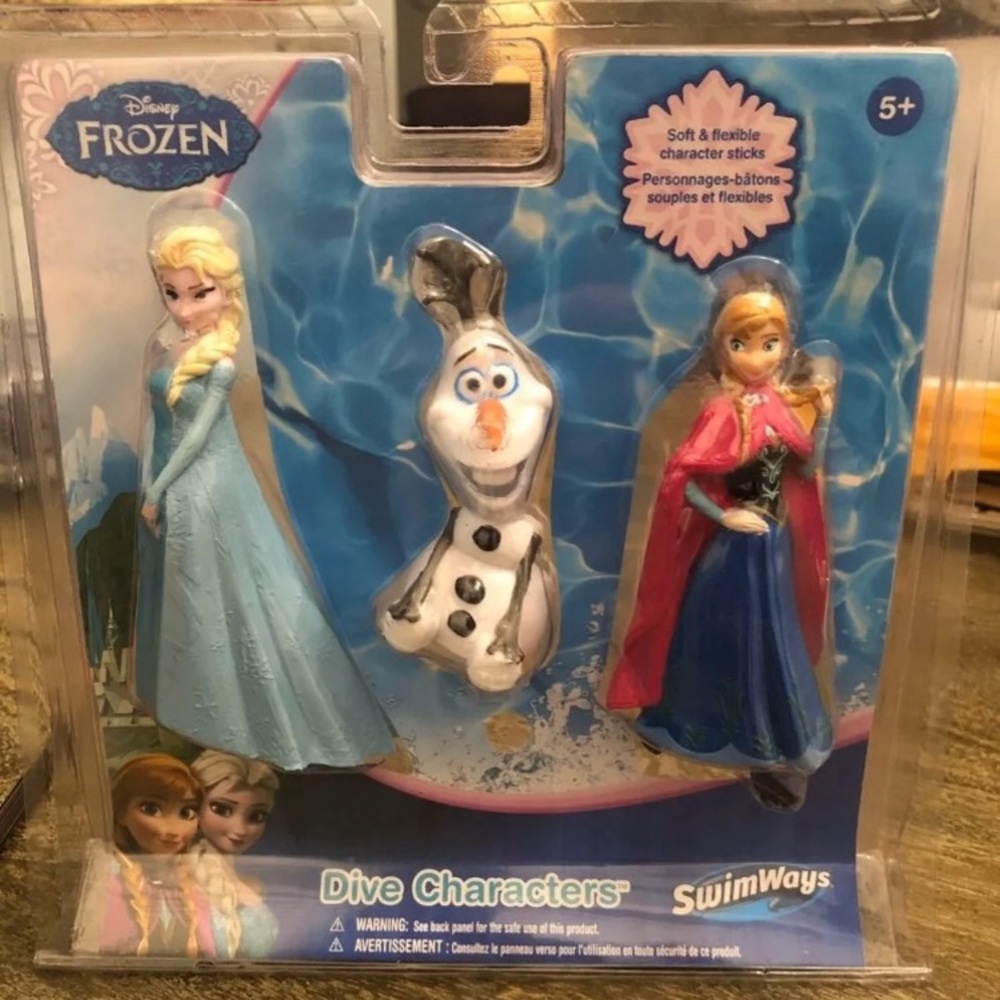 Disney frozen pool/diving toys NIB
